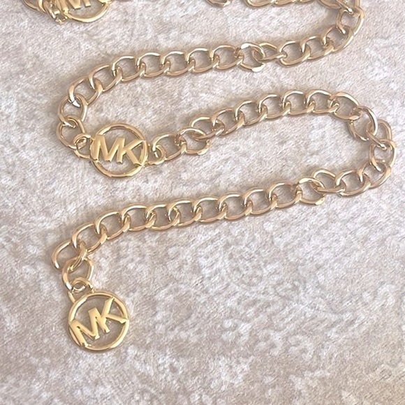 Brand New Michael Kors Gold Tone Logo Metal Chain Belt Adjustable Length main image 5